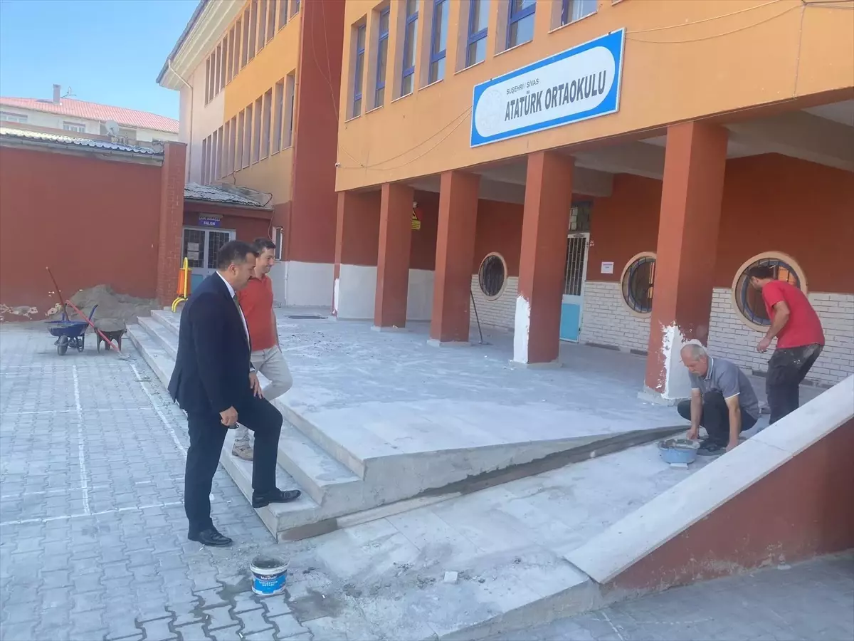 Suşehri Belediyesi’nden Atatürk Ortaokulu’na Tadilat Desteği