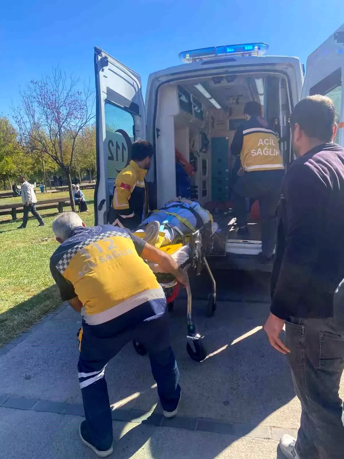 Diyarbakır’da Surdan Düşen Kız Hayatını Kaybetti