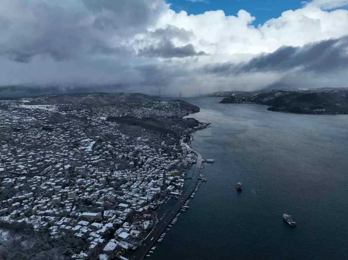 Sarıyer’de Kartpostallık Kar Manzarası