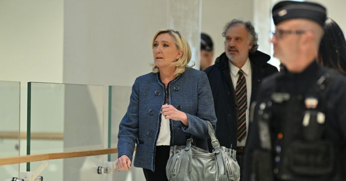 Fransa’da 2027 cumhurbaşkanı seçimleri için adaylığını duyuran Le Pen, yolsuzluktan suçlu bulundu