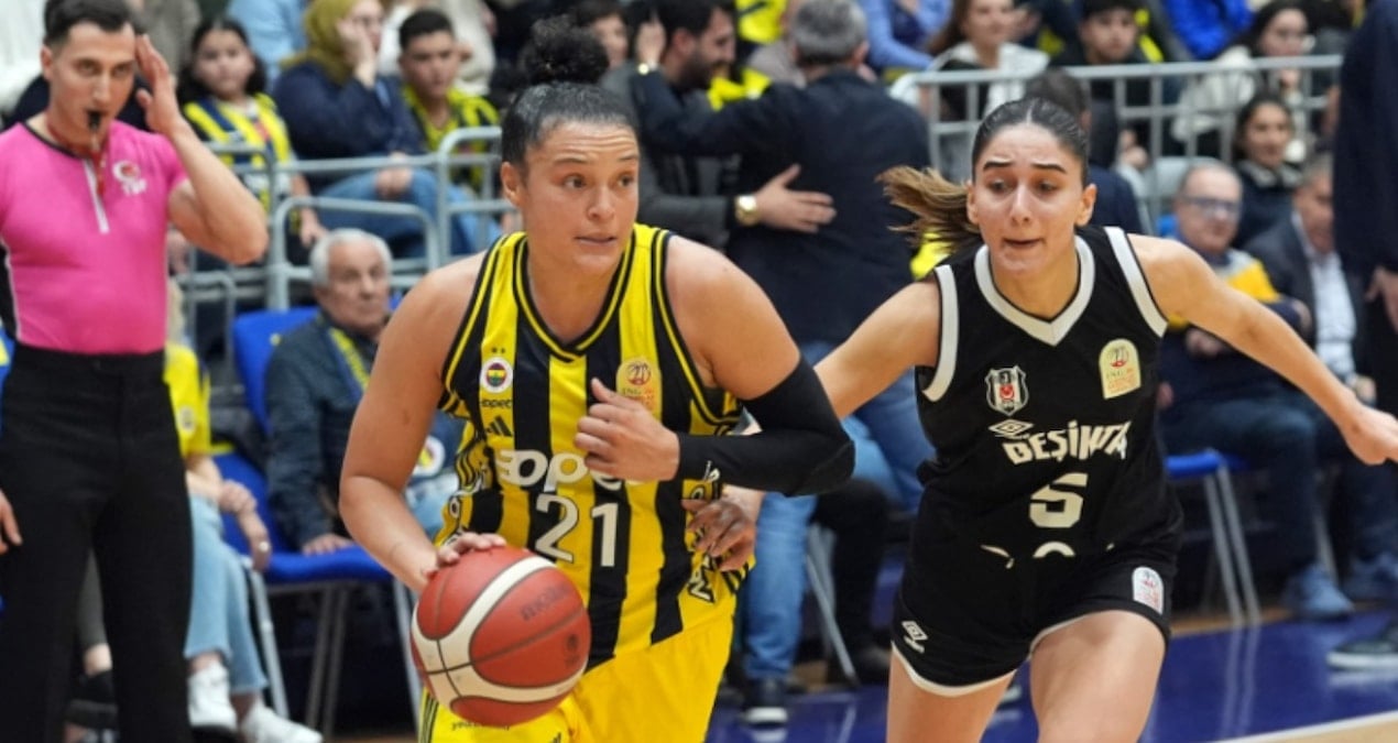 Beşilktaş BOA’yı farklı yenen Fenerbahçe Opet, seride öne geçti